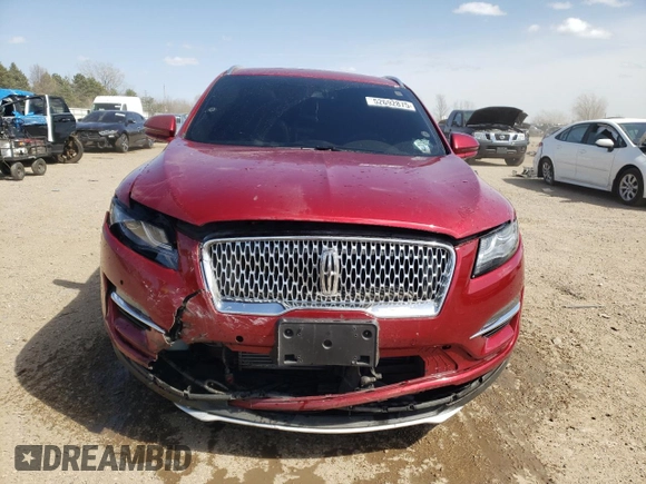2019 Lincoln MKC Reserve z VIN 5LMTJ3DH6KUL39670, wystawiony jako Copart lot #52692875 z przebiegiem 39 235 mil mil oraz Szkoda całkowita • Salvage title. Historia ofert i sprzedaży dostępna na DreamBid. Obrazek 5.