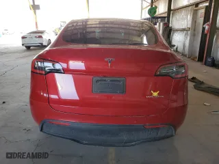 2021 Tesla Model Y Long Range with VIN 5YJYGDEE4MF075690, listed as a Copart auction lot 51274085 with 29,812 mi miles and Salvage Title. Bid and sale history available at carsss.com. Image 6.