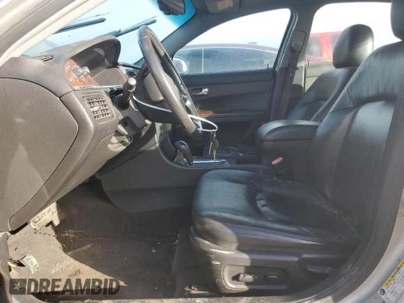 2007 Buick LaCrosse CXS with VIN 2G4WE587471112501, listed as a Copart auction lot 43438355 with 232,339 mi miles and Salvage Title. Bid and sale history available at carsss.com. Image 7.
