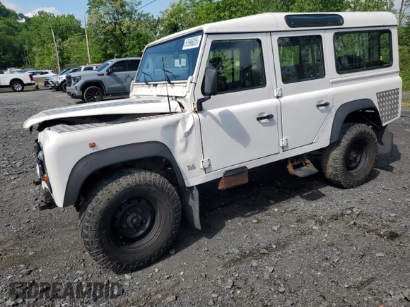 1996 Land Rover Defender с VIN SALLDHM68TA991998, выставлен на аукционе Copart как лот 57596025 с пробегом 150 656 миль миль и Списание • Salvage title. История ставок и продаж доступна на DreamBid. Изображение 1.