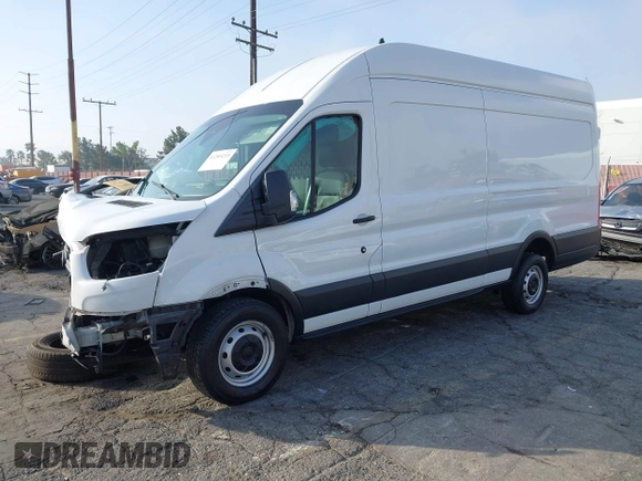 2021 Ford Transit Cargo z VIN 1FTBR3X82MKA18067, wystawiony jako IAAI lot #41205233 z przebiegiem 48 391 mil mil oraz . Historia ofert i sprzedaży dostępna na DreamBid. Obrazek 2.