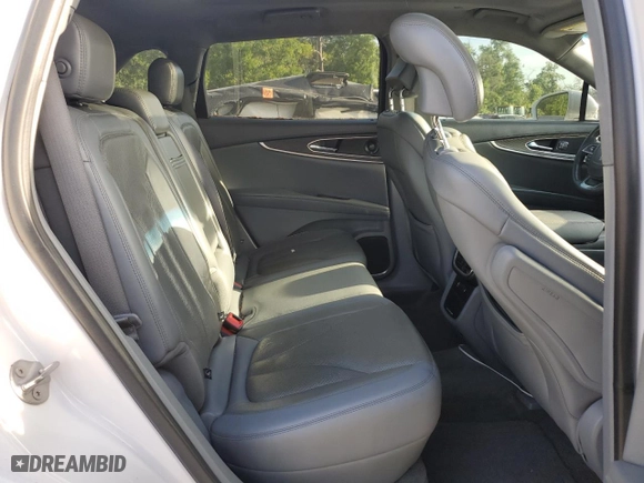2019 Lincoln Nautilus Reserve with VIN 2LMPJ6L98KBL12724, listed as a Copart auction lot 53711525 with 116,408 mi miles and Clean Title. Bid and sale history available at carsss.com. Image 11.