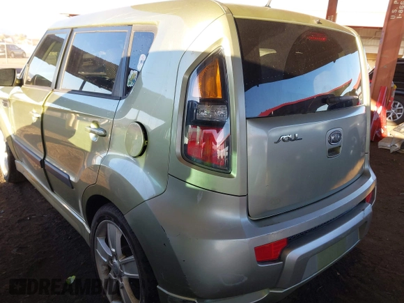 2011 Kia Soul + with VIN KNDJT2A24B7301775, listed as a IAAI auction lot 41623519 with 64,266 mi miles. Bid and sale history available at carsss.com. Image 3.