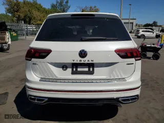 2024 Volkswagen Tiguan SEL R-Line with VIN 3VV4B7AX9RM043389, listed as a Copart auction lot 48455955 with 8,707 mi miles and Salvage Title. Bid and sale history available at carsss.com. Image 6.
