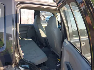 2007 Jeep Liberty Sport z VIN 1J4GL48K77W512844, wystawiony jako IAAI lot #40876562 z przebiegiem 167 958 mil mil oraz . Historia ofert i sprzedaży dostępna na DreamBid. Obrazek 8.