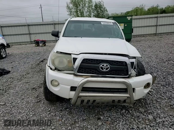 2011 Toyota Tacoma PreRunner with VIN 3TMJU4GN5BM113539, listed as a Copart auction lot 52208635 with 304,559 mi miles and Salvage Title. Bid and sale history available at DreamBid. Image 10.