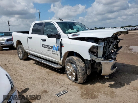 2024 Ram 2500 Big Horn z VIN 3C6UR5DL2RG105664, wystawiony jako Copart lot #60830915 z przebiegiem 53 811 mil mil oraz Szkoda całkowita • Salvage title. Historia ofert i sprzedaży dostępna na DreamBid. Obrazek 4.