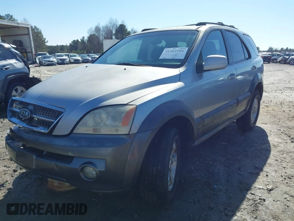 2003 Kia Sorento LX z VIN KNDJC733535052094, wystawiony jako IAAI lot #41461001 z przebiegiem 168 996 mil mil oraz . Historia ofert i sprzedaży dostępna na DreamBid. Obrazek 20.