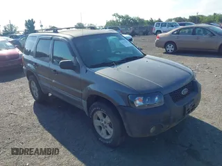 2006 Ford Escape XLT с VIN 1FMYU93116KA07662, выставлен на аукционе IAAI как лот 42372284 с пробегом 206 831 миль миль и . История ставок и продаж доступна на DreamBid. Изображение 1.