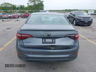 2022 Volkswagen Jetta SE with VIN 3VW7M7BU5NM000413, listed as a IAAI auction lot 42326437 with 61,385 mi miles and . Bid and sale history available at DreamBid. Image 17.