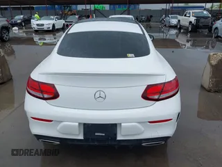 2021 Mercedes-Benz C 300 z VIN W1KWJ8EB9MG095256, wystawiony jako IAAI lot #41938967 z przebiegiem 26 404 mil mil oraz . Historia ofert i sprzedaży dostępna na DreamBid. Obrazek 16.