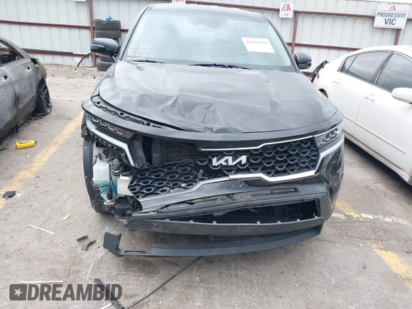 2022 Kia Sorento LX with VIN 5XYRG4LC3NG152579, listed as a IAAI auction lot 42092276 with 77,101 mi miles and . Bid and sale history available at DreamBid. Image 6.