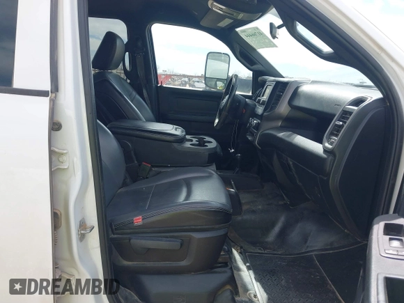 2022 Ram 2500 Tradesman with VIN 3C6UR5CJXNG202573, listed as a IAAI auction lot 41766444 with 138,893 mi miles. Bid and sale history available at carsss.com. Image 5.