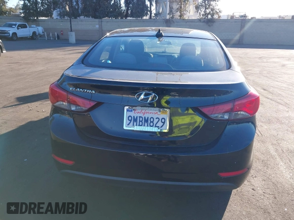 2016 Hyundai Elantra SE z VIN 5NPDH4AE0GH687456, wystawiony jako IAAI lot #41631381 z przebiegiem 122 318 mil mil oraz . Historia ofert i sprzedaży dostępna na DreamBid. Obrazek 16.