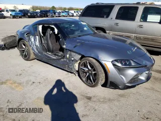 2022 Toyota Supra 3.0 z VIN WZ1DB0C05NW047232, wystawiony jako Copart lot #40346433 z przebiegiem 15 022 mil mil oraz . Historia ofert i sprzedaży dostępna na DreamBid. Obrazek 4.