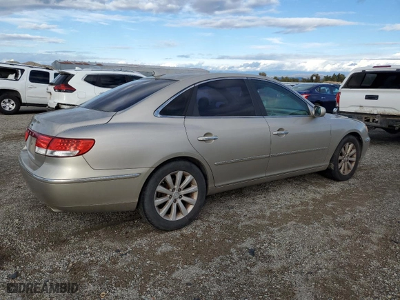 2009 Hyundai Azera GLS with VIN KMHFC46D09A349844, listed as a Copart auction lot 79972964 with 218,481 mi miles and Clean Title. Bid and sale history available at carsss.com. Image 3.