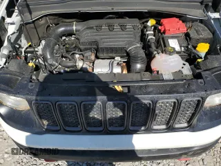 2023 Jeep Renegade Trailhawk z VIN ZACNJDC11PPP11965, wystawiony jako Copart lot #53273365 z przebiegiem 31 205 mil mil oraz Szkoda całkowita • Salvage title. Historia ofert i sprzedaży dostępna na DreamBid. Obrazek 11.