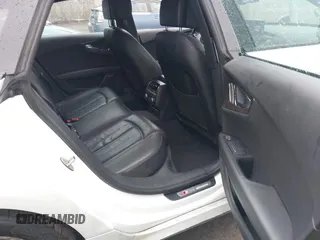 2017 Audi A7 Premium Plus с VIN WAUW2AFC0HN085266, выставлен на аукционе IAAI как лот 41461035 с пробегом 135 459 миль миль и . История ставок и продаж доступна на DreamBid. Изображение 8.