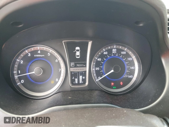 2013 Hyundai Azera z VIN KMHFH4JG4DA310590, wystawiony jako Copart lot #62472335 z przebiegiem 75 311 mil mil oraz Nie do naprawy • Non repairable. Historia ofert i sprzedaży dostępna na DreamBid. Obrazek 9.