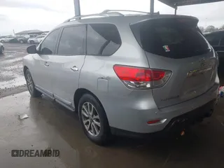 2013 Nissan Pathfinder SV with VIN 5N1AR2MM6DC614912, listed as a IAAI auction lot 41960647 with 148,176 mi miles and . Bid and sale history available at DreamBid. Image 3.