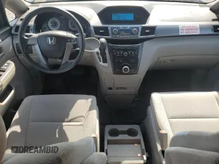 2011 Honda Odyssey LX z VIN 5FNRL5H2XBB103786, wystawiony jako Copart lot #56486615 z przebiegiem 102 559 mil mil oraz Czysty tytuł • Clean title. Historia ofert i sprzedaży dostępna na DreamBid. Obrazek 8.