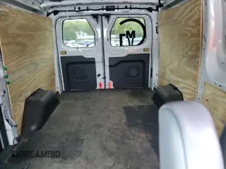 2015 Ford Transit Cargo z VIN 1FTNR1YM7FKB03812, wystawiony jako Copart lot #56453835 z przebiegiem 139 412 mil mil oraz Czysty tytuł • Clean title. Historia ofert i sprzedaży dostępna na DreamBid. Obrazek 10.