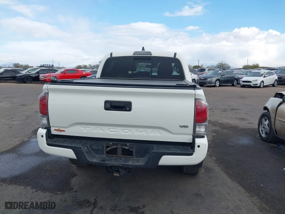 2020 Toyota Tacoma 2WD SR5 with VIN 3TMAZ5CN2LM133990, listed as a IAAI auction lot 41423069 with 56,184 mi miles. Bid and sale history available at carsss.com. Image 17.