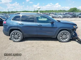 2020 Jeep Cherokee Altitude with VIN 1C4PJMLX7LD636746, listed as a IAAI auction lot 42271942 with 54,435 mi miles and . Bid and sale history available at DreamBid. Image 13.