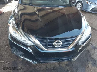 2018 Nissan Altima 2.5 SL with VIN 1N4AL3AP9JC270911, listed as a IAAI auction lot 41375582 with 90,449 mi miles. Bid and sale history available at carsss.com. Image 12.