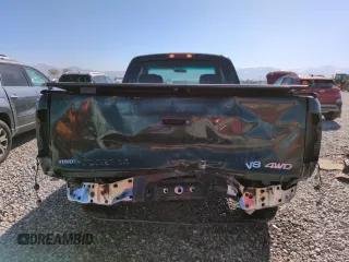 2000 Toyota Tundra SR5 with VIN 5TBBT4417YS114749, listed as a Copart auction lot 52582605 with 158,155 mi miles and Salvage Title. Bid and sale history available at DreamBid. Image 6.