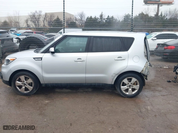 2017 Kia Soul with VIN KNDJN2A2XH7456835, listed as a IAAI auction lot 41485986 with 127,113 mi miles. Bid and sale history available at carsss.com. Image 15.