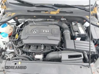 2014 Volkswagen Jetta Sedan SE w/Connectivity/Sunroof PZEV with VIN 3VWD17AJ5EM326425, listed as a IAAI auction lot 42066054 with 125,004 mi miles. Bid and sale history available at carsss.com. Image 10.