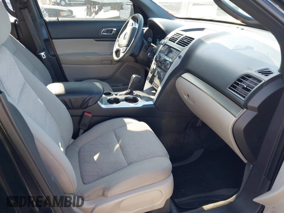 2015 Ford Explorer with VIN 1FM5K7B85FGB03681, listed as a IAAI auction lot 41840380 with 192,387 mi miles and . Bid and sale history available at carsss.com. Image 5.