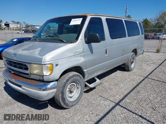 1999 Ford Econoline Passenger XL с VIN 1FBSS31S1XHC00521, выставлен на аукционе IAAI как лот 41629239 с пробегом 127 085 миль миль и . История ставок и продаж доступна на DreamBid. Изображение 2.