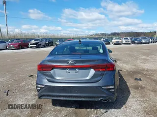 2021 Kia Forte LXS z VIN 3KPF24AD7ME266867, wystawiony jako IAAI lot #41986349 z przebiegiem 93 358 mil mil oraz . Historia ofert i sprzedaży dostępna na DreamBid. Obrazek 16.