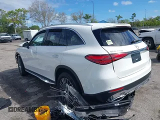 2025 Mercedes-Benz GLC with VIN W1NKM4HB3SF237083, listed as a IAAI auction lot 41666241 with 1 mi miles. Bid and sale history available at carsss.com. Image 3.