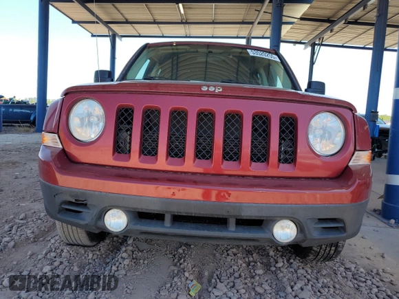 2013 Jeep Patriot Sport z VIN 1C4NJRBB8DD271392, wystawiony jako Copart lot #53520255 z przebiegiem 147 327 mil mil oraz Czysty tytuł • Clean title. Historia ofert i sprzedaży dostępna na DreamBid. Obrazek 5.