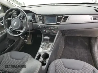 2018 Kia Niro LX with VIN KNDCB3LC2J5135726, listed as a Copart auction lot 50879125 with 95,576 mi miles and Salvage Title. Bid and sale history available at carsss.com. Image 8.