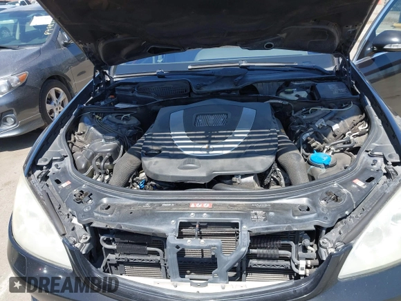 2007 Mercedes-Benz S 550 with VIN WDDNG71X07A040238, listed as a IAAI auction lot 42213229 with 297,635 mi miles and . Bid and sale history available at carsss.com. Image 10.