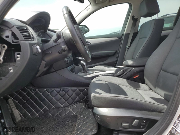 2015 BMW X1 xDrive28i with VIN WBAVL1C53FVY25226, listed as a Copart auction lot 56665704 with 0 mi miles and Clean Title. Bid and sale history available at carsss.com. Image 7.