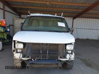 2017 Chevrolet Express Cargo с VIN 1GCWGAFF6H1350570, выставлен на аукционе IAAI как лот 42251678 с пробегом 165 837 миль миль и . История ставок и продаж доступна на DreamBid. Изображение 13.