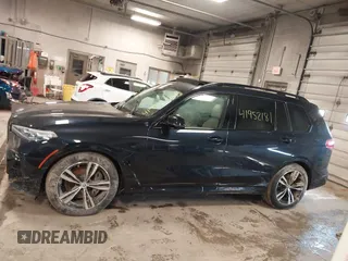 2022 BMW X7 M50i with VIN 5UXCX6C04N9M19672, listed as a IAAI auction lot 41952181 with 1 mi miles. Bid and sale history available at carsss.com. Image 14.
