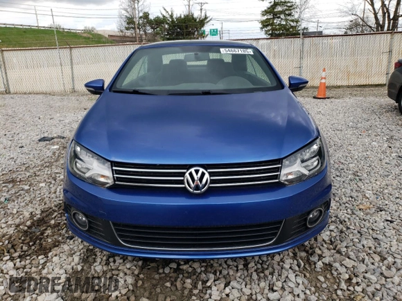 2012 Volkswagen Eos Komfort with VIN WVWBW7AH7CV000878, listed as a Copart auction lot 54667185 with 121,413 mi miles and Clean Title. Bid and sale history available at DreamBid. Image 5.
