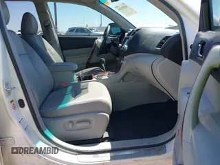 2012 Toyota Highlander Limited with VIN 5TDDK3EH9CS169673, listed as a IAAI auction lot 41921136 with 132,885 mi miles. Bid and sale history available at carsss.com. Image 5.