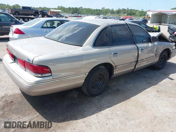 1995 Ford Crown Victoria с VIN 2FALP73W5SX140346, выставлен на аукционе IAAI как лот 41974429 с пробегом 166 540 миль миль и . История ставок и продаж доступна на DreamBid. Изображение 4.