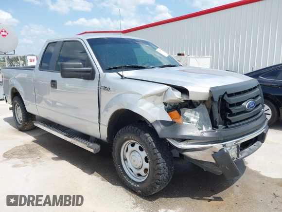 2010 Ford F-150 XL z VIN 1FTFX1CV2AFA15133, wystawiony jako IAAI lot #42555374 z przebiegiem 217 748 mil mil oraz . Historia ofert i sprzedaży dostępna na DreamBid. Obrazek 1.