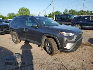 2022 Toyota RAV4 XLE with VIN 2T3P1RFV3NC265955, listed as a Copart auction lot 61557265 with 46,767 mi miles and Salvage title. Bid and sale history available at DreamBid. Image 4.