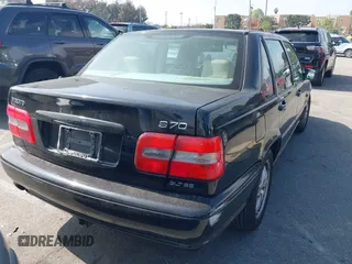 2000 Volvo S70 с VIN YV1LS56D1Y2662615, выставлен на аукционе IAAI как лот 41622599 с пробегом 269 328 миль миль и . История ставок и продаж доступна на DreamBid. Изображение 4.