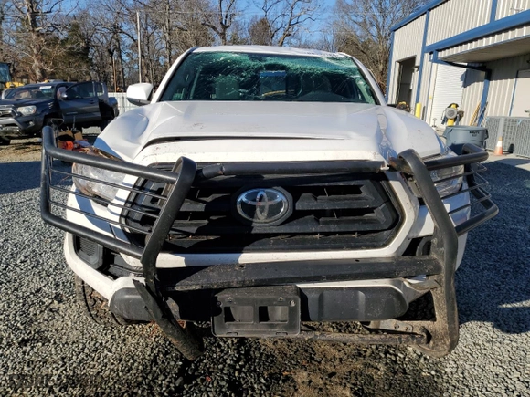2020 Toyota Tacoma 2WD SR with VIN 3TYRX5GN7LT001542, listed as a Copart auction lot 88569185 with 117,694 mi miles and Salvage Title. Bid and sale history available at carsss.com. Image 5.