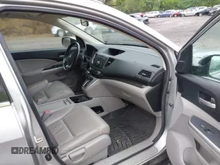 2013 Honda CR-V EX-L with VIN 2HKRM4H73DH618328, listed as a IAAI auction lot 42647497 with 200,667 mi miles and . Bid and sale history available at DreamBid. Image 5.